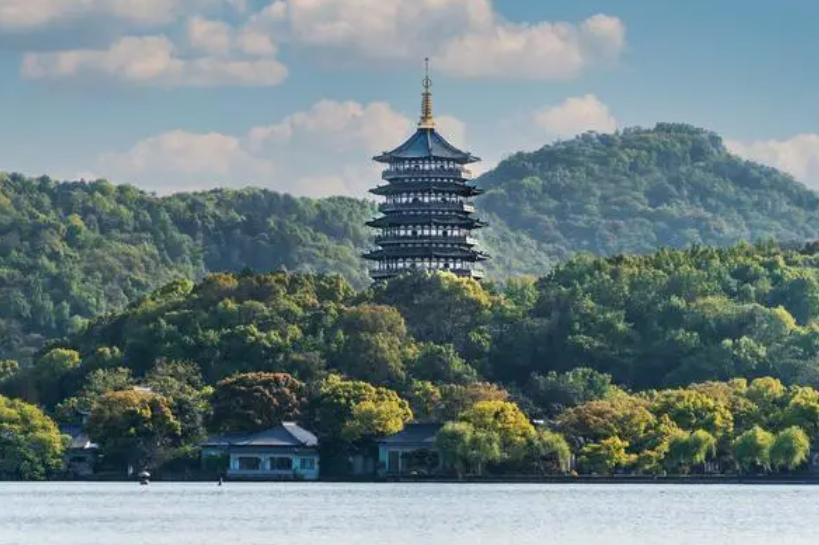 6月24日当天杭州西湖景区16个收费景点，免收门票